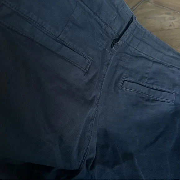 Frank & Eileen Wicklow 2
Chino Pants Stonewash Black
Denim Raw Hem Womens - Picture 11 of 11